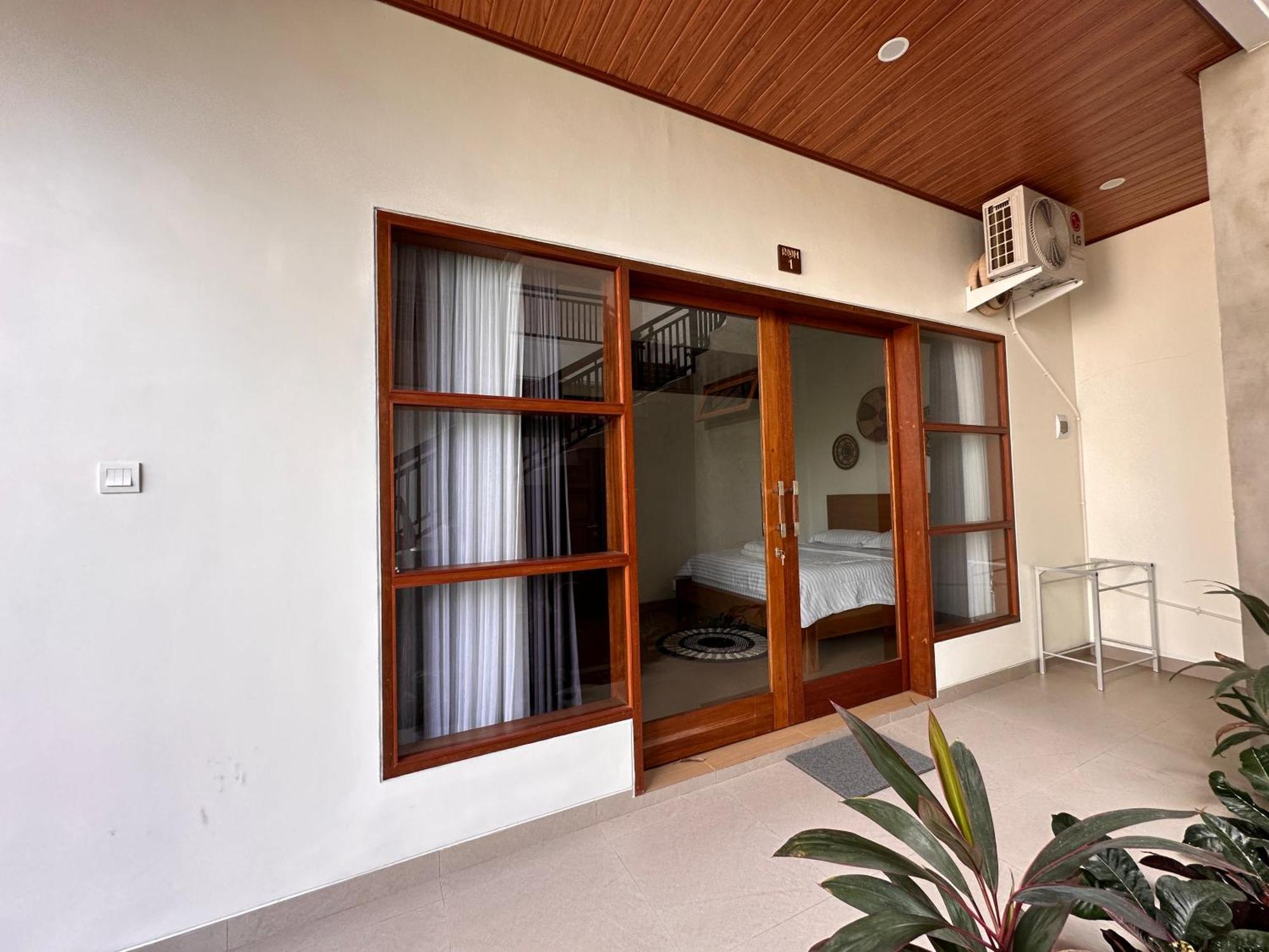 Villa Son Sun Uluwatu Esterno foto