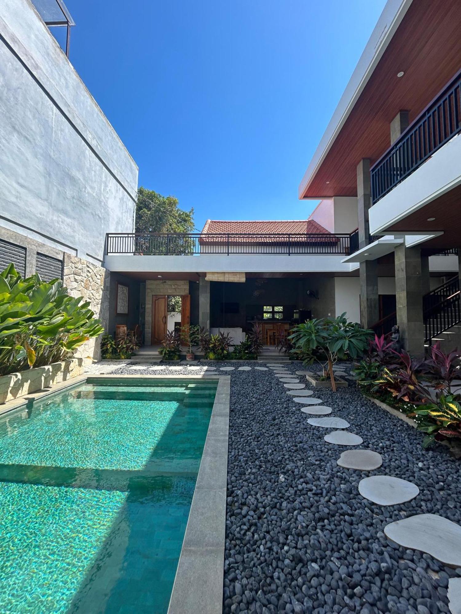 Villa Son Sun Uluwatu Esterno foto