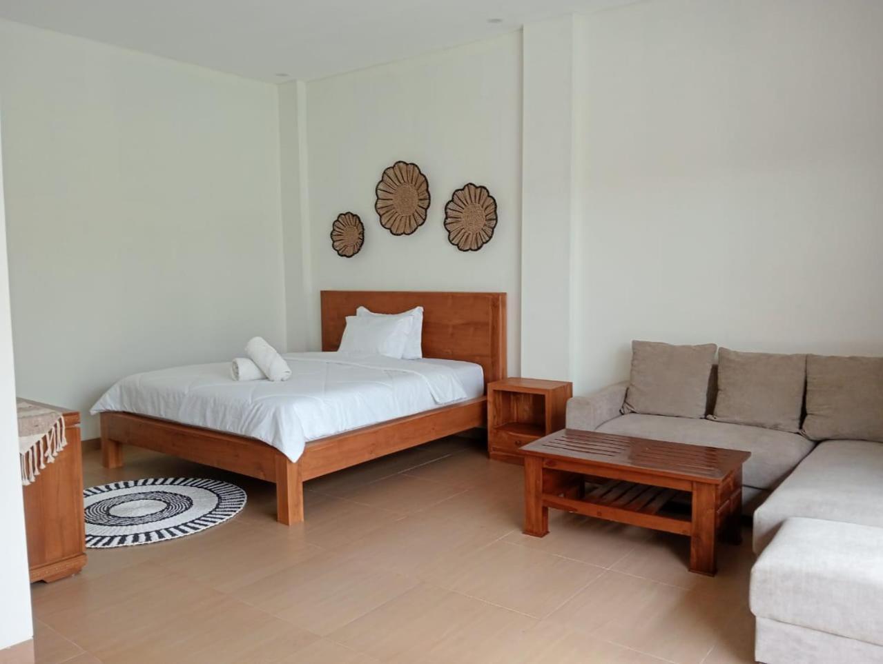 Villa Son Sun Uluwatu Esterno foto